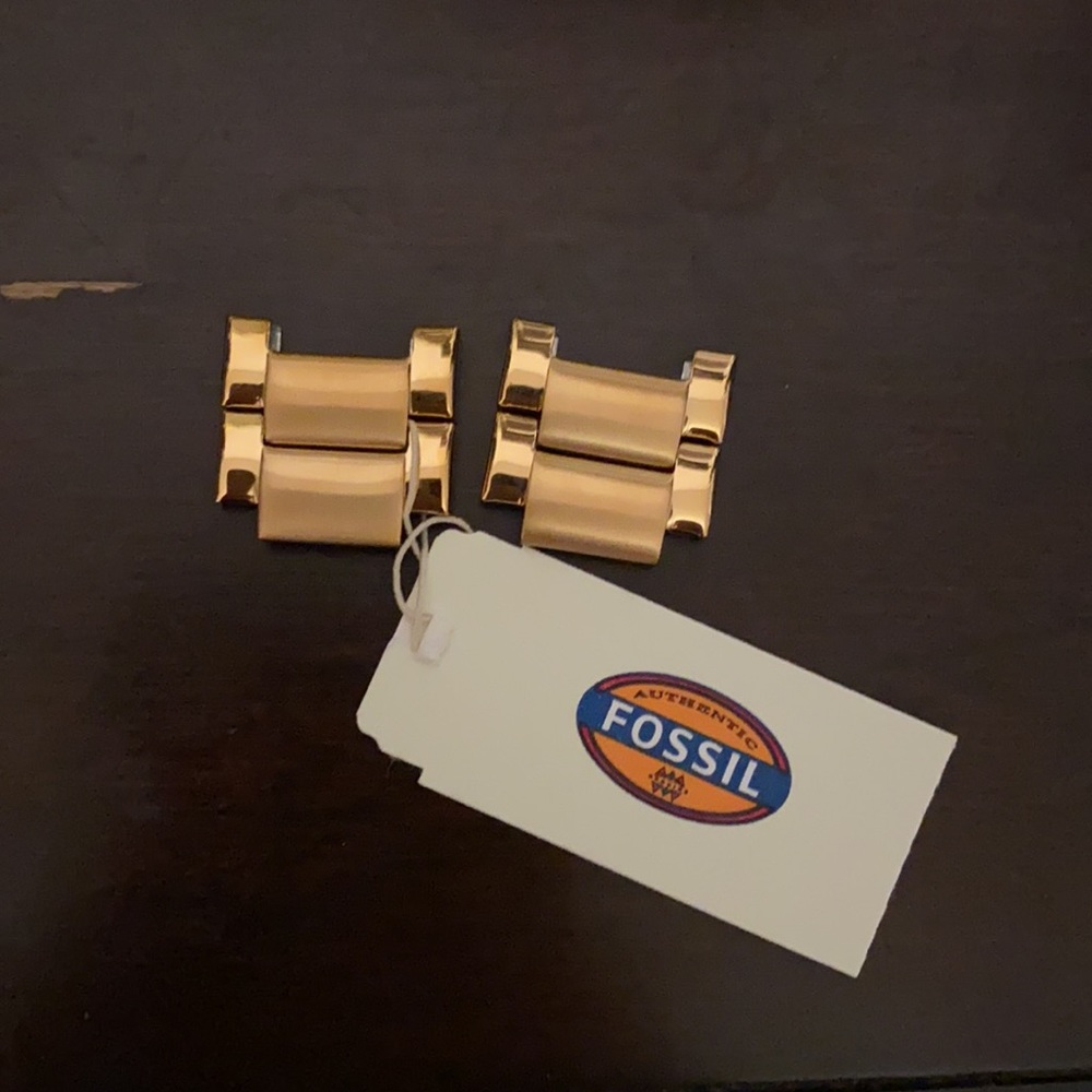 Fossil Rose Gold Watch - Picture 4 of 4
